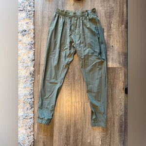 Gymshark Studio Joggers - Medium